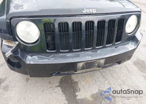 2008 Jeep Patriot Sport z USA, uszkodzony, nr VIN 1J8FF28W68D575522